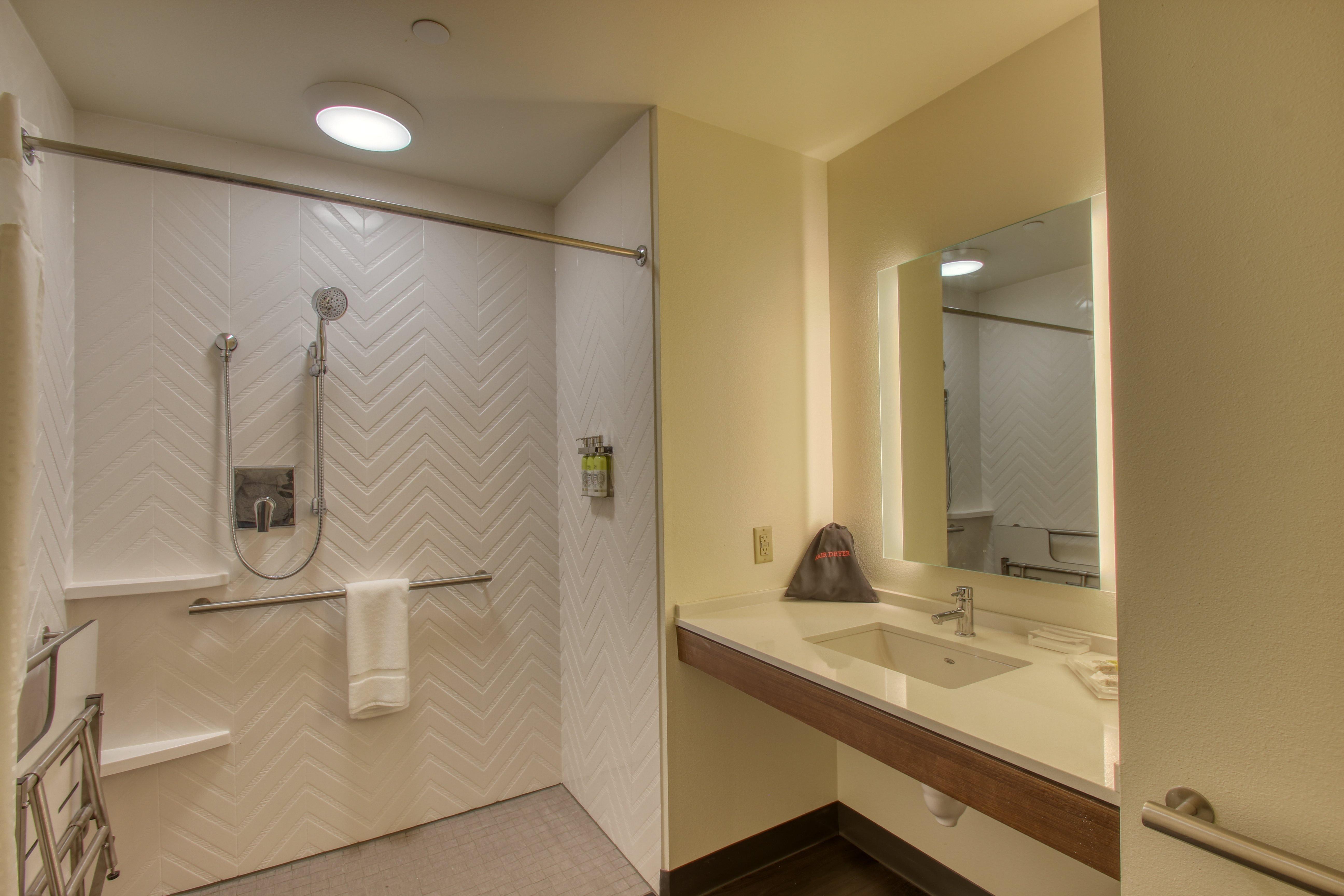 Holiday Inn - Appleton By Ihg Exterior foto